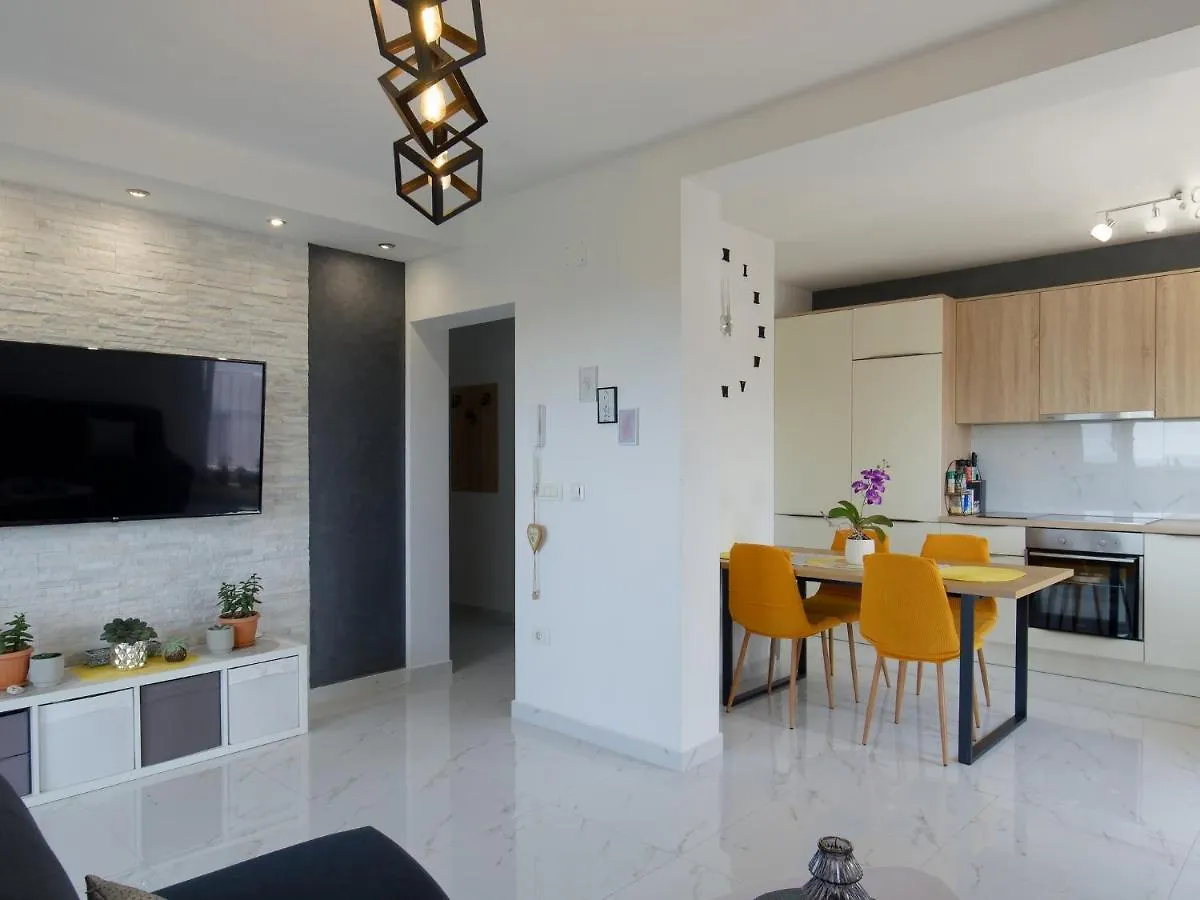 Apartment Harmony Umag 0*,  Croatia
